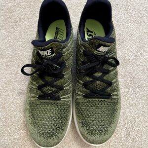 Nike Mens Lunarepic Low Flyknit 2 Rough Green/Black/Palm
Green